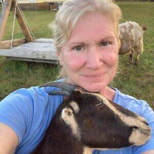 Meet your Posher, Paula